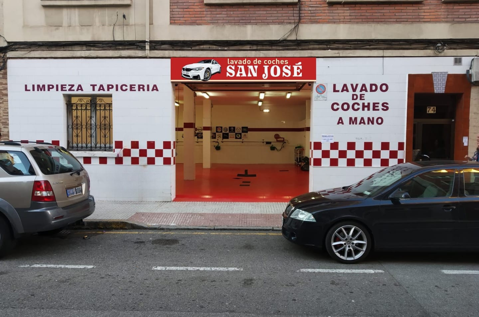 lavado-de-coches-en-gijon